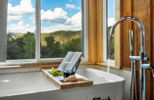 Glenwood Springs Mountain Getaway with Hot Tub and Riverfront - Foto 21