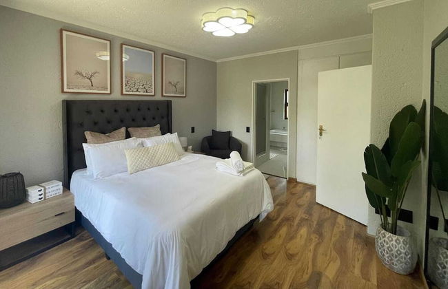 3 Bedroom Apartment in the Heart of Sandton - Photo 3