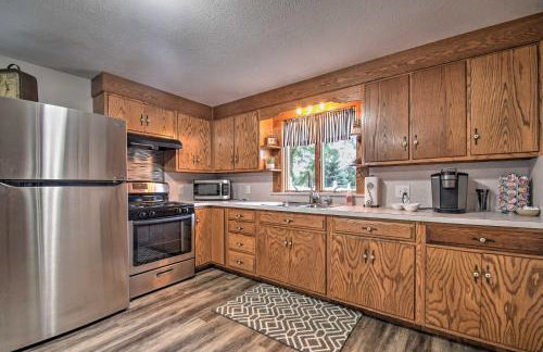 Cozy Goshen Farmhouse about 9 Mi to Amish Acres - Foto 3