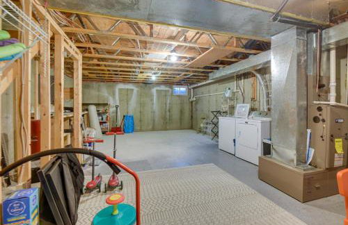 Near Storyland! Family-Friendly Gem with Heated Pool - Photo 21