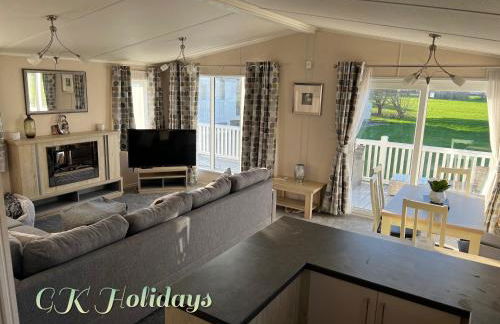 G & K Luxury Lodge - Photo 5