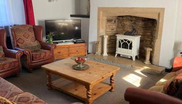 6 Bedroom Farm House with 12 Beds in Weldon - Foto 5