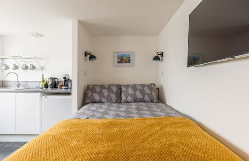 Sea Whispers at Porthleven - Foto 8