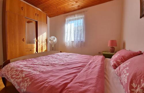 SWIM and CLIMB BAŠKA HOLIDAY HOUSE - island KRK - Foto 33