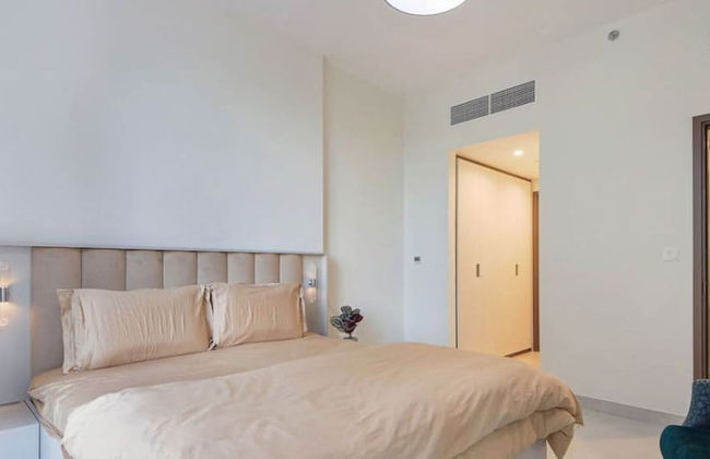 Lux 1BR w World Highest Sky Track Rooftop Pool - Photo 12