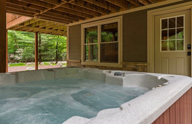 Bear Paw Lodge by Avantstay Hot Tub Deck Fire Pit - Foto 3