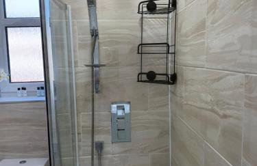 Stylish Leith Residence Tram to Centre & Airport - Foto 18