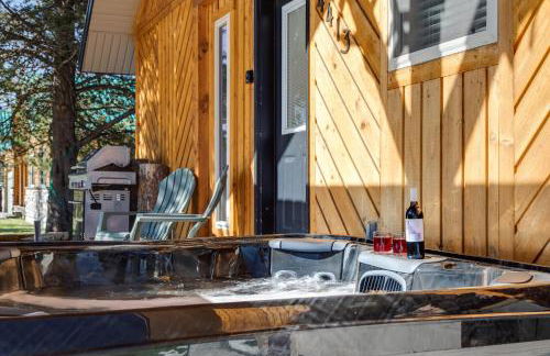 Huckleberry Hollow by KABINO Hot Tub FirePit PS2 Satellite Grill WiFi Golf Course - Foto 3