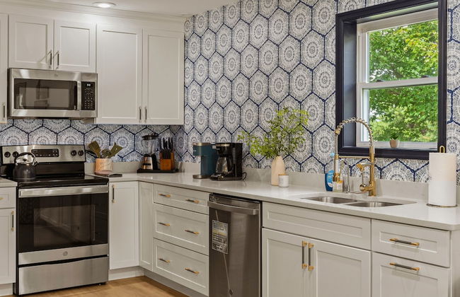 For Lake Sake by Avantstay Lakefront Hot Tub View - Photo 22