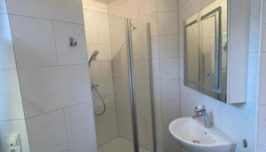 Moderne Einliegerwohnung 2024 - Foto 5, Shower