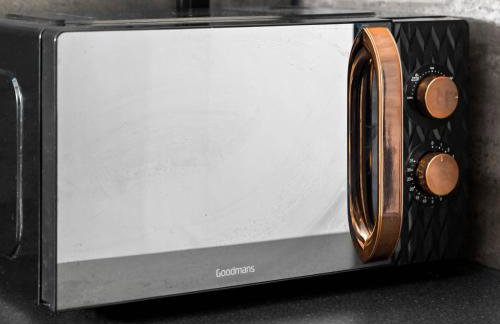 Stylish Four Bed House - 7 Guests - Garden - Parking - Netflix 802W - Foto 28