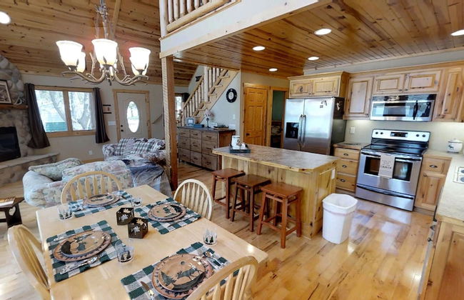 Lakefront Hideaway - Foto 11