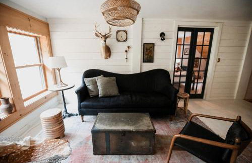 Private Adirondack Log Cabin, Hot Tub, Sauna & Swimming Hole, near Whiteface - Foto 2