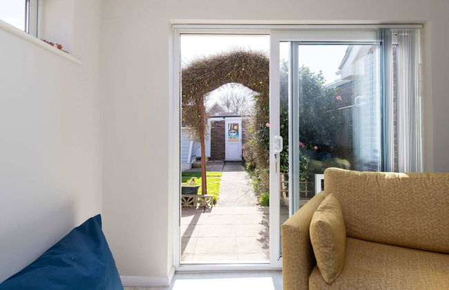 Seaside Retreat - Five Minutes to Beach Village - Photo 24