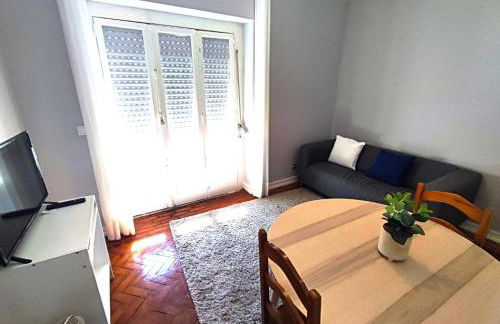 Lisbon traditional T2 with balcony in Damaia, Lisbon - Foto 4