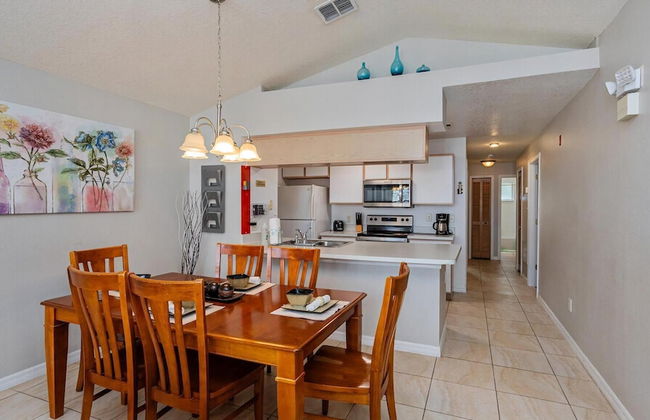 Villas at Island Club Community, Pools, Jacuzzi and More! - Photo 15