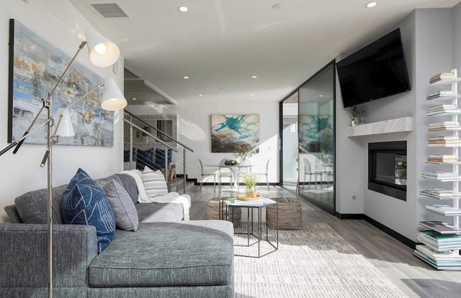 Matador by Avantstay Ocean Front Malibu Pad w/ Rooftop Patio - Foto 12