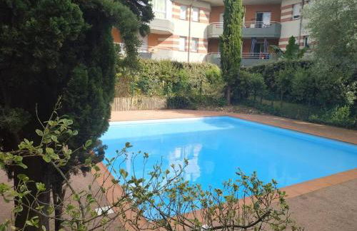 Résidence avec Parking et piscine - Proche airport - Foto 8