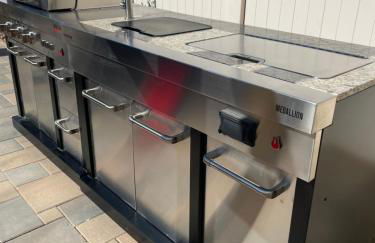 IndioStay 5min to Coachella & Stagecoach Fest -Private Pool, Water Slide, Waterfall, Jacuzzi, Fire Pit - Foto 13