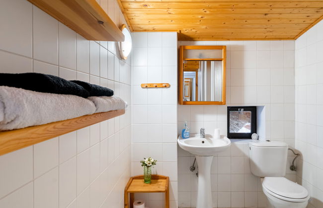 5 bedroom House in Benešov nad Černou with private pool and garden - Photo 35