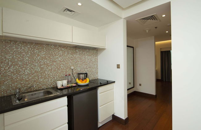 Number One Tower Suites - Photo 24