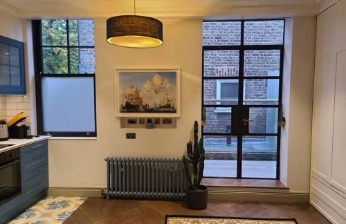 New Boutique Ground Floor Apartment - Photo 1