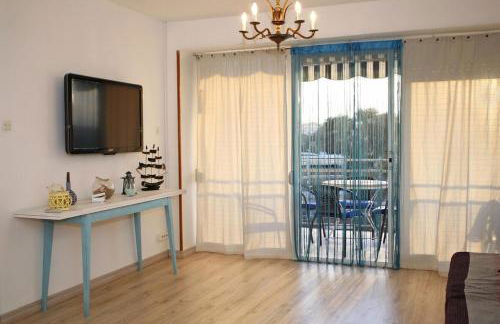 At151 Flat with Airco,building in front of the beach - Foto 7