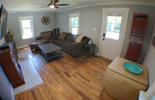 Harper Two Bedroom House in Historic Loveland - Photo 6