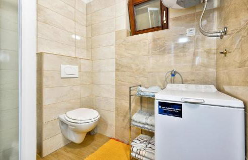 Lovely Home In Frkasic - Photo 28