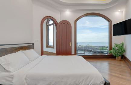 Bay Estate Luxe Waterfront Home w/ Private Pier, Main+guest House, Bay Views - Foto 46