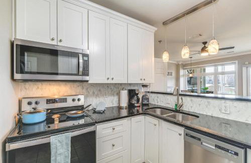 Smith Mountain Lake Retreat with Resort Amenities! - Foto 7