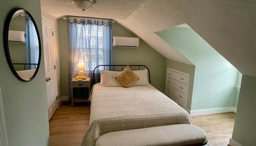 Altavista House - Renovated, Charming, & Walkable - Foto 2