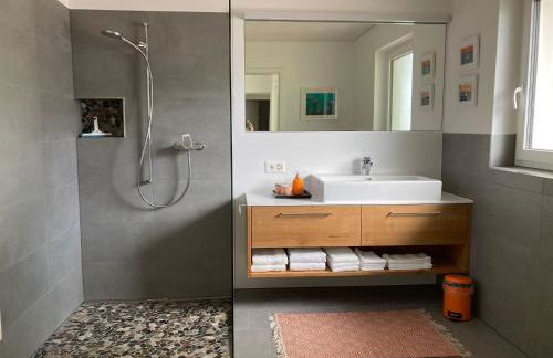 Büsingen am Hochrhein Radfahren, Wandern, Natur geniessen - Foto 13