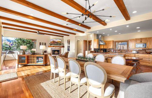 8-Bedrooms with Stunning Views & 75' Lap Pool - Foto 12