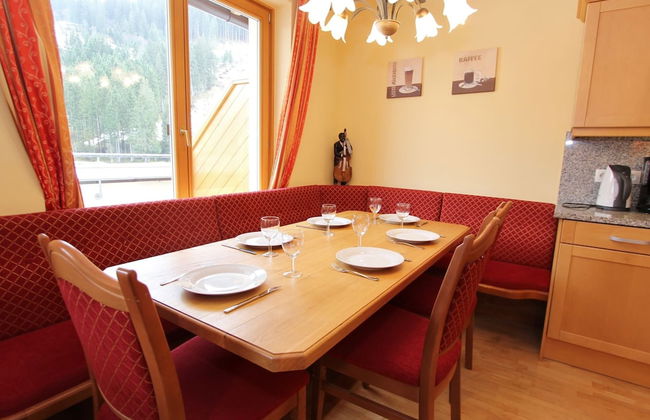 Chalet in Saalbach Near Ski Lift - Foto 16