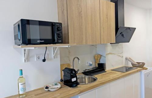 New Skyline Studio & Terrace - Photo 20