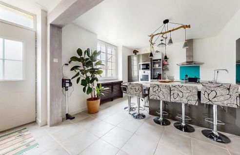 4 Bedroom Gorgeous Home In Jarnac - Foto 5