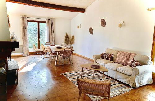 Villa privée dans un cadre verdoyant , piscine et grand jardin - Foto 3