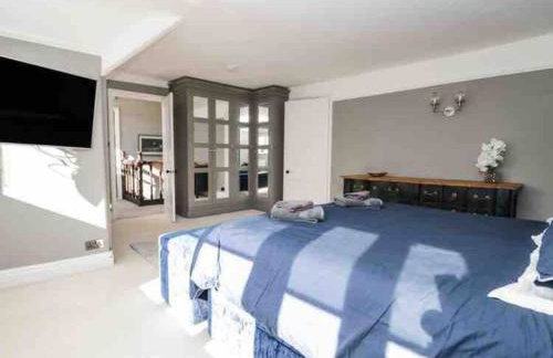 Bank Chambers in Bowness with Hot Tub and Lake Access - Photo 38