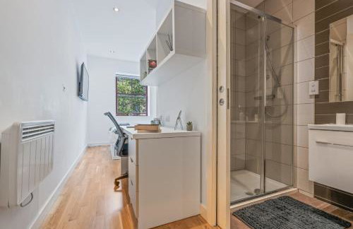 Leeds Stylish City Flat - Sleeps 8 - 2 mins to City Centre - Foto 17