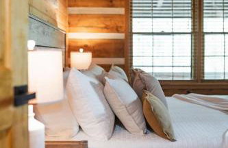 Modern Cabin with Luxury Gym, Firepit + Game Room! - Foto 56