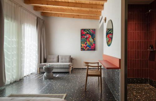 FOS Luxury Suites - Photo 53