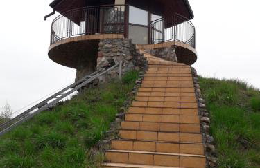 Dom nad stawem przy lesie - Foto 38