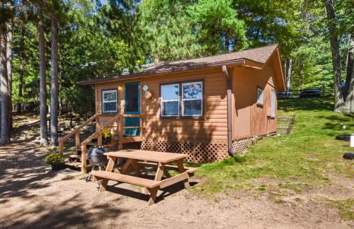 Whispering Waters Bayview Resort Cabin 4 - Foto 29