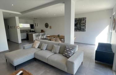 Villa design Cap dAgde piscine et plage - Foto 26