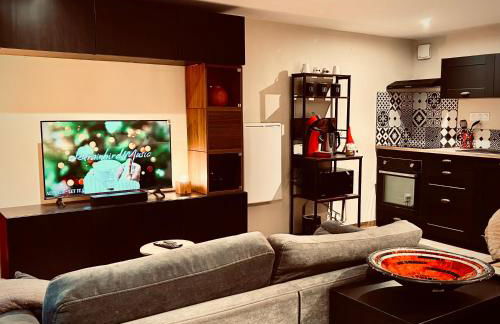 Le 23 Factory - RDC - Proche gare et centre - Wifi - Foto 1