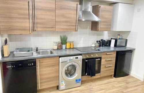 Spacious 5 bed townhouse Manchester, Salford Qauys - Two Bedroom with Parking - Foto 12