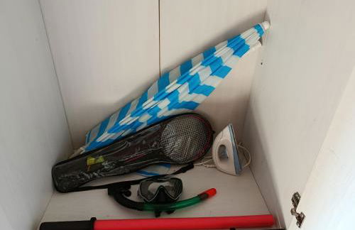 Beautiful nearby beach house with garden, private pool and large yard - Foto 32