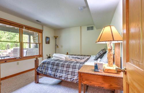 Custom-Built Clarklake Cabin: Sauna & Cold Plunge! - Photo 19