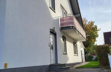 Schöne Wohnung mit eigenem Eingang und Parkplatz - Photo 7